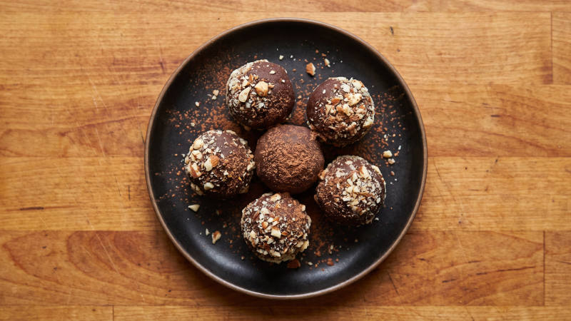 Stevia sweetened dark chocolate truffles