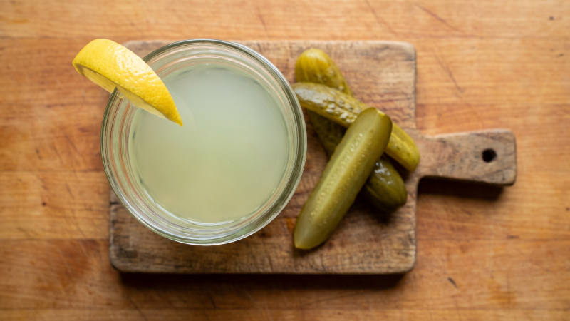 Pickle juice electrolyte sip